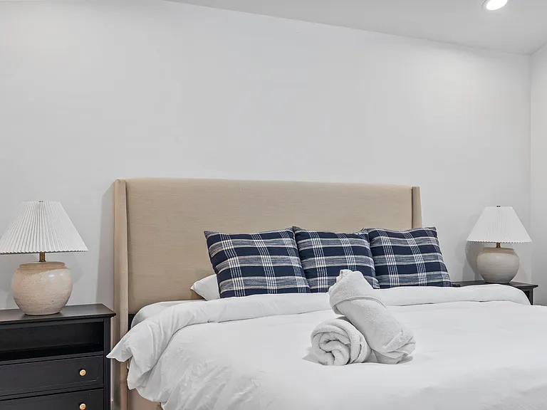 690 S Edge Ln — Photo 41