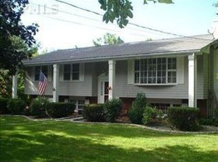 5 Redwood Ln, Wappingers Falls, NY 12590