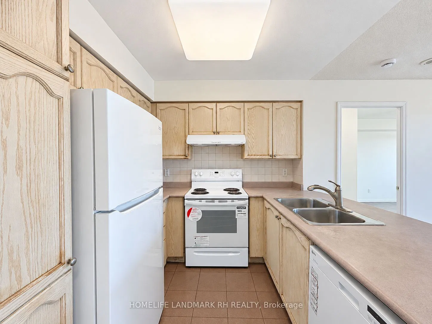 2 bed, $3,000 — Photo 3