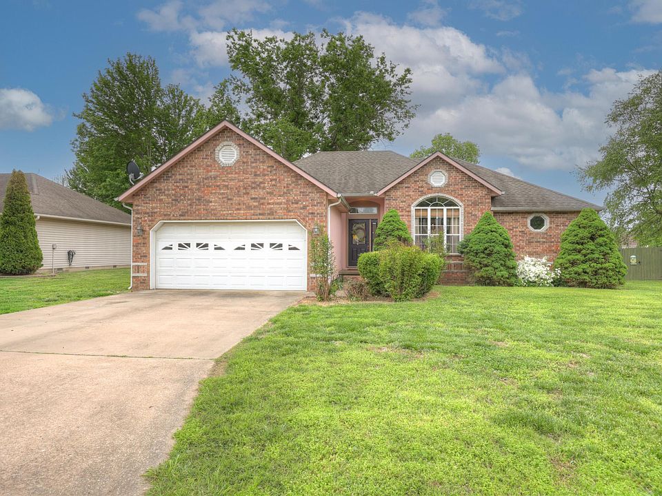 1st image of 104 Briar Meadow Drive