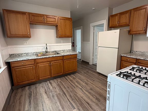 4th image of 345 Baraga St #L