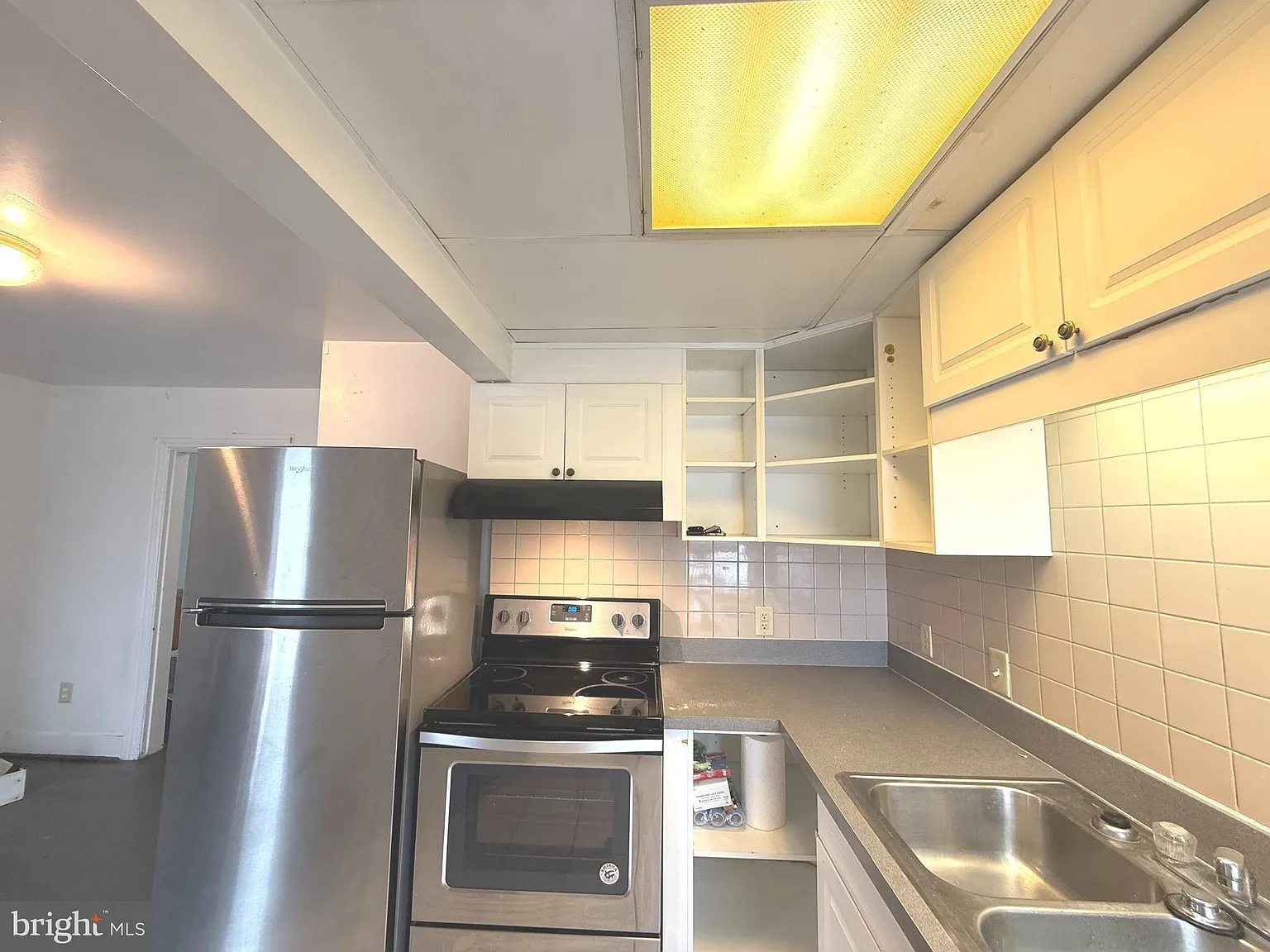 2 bed, 1200 sqft, $1,450 — Photo 3