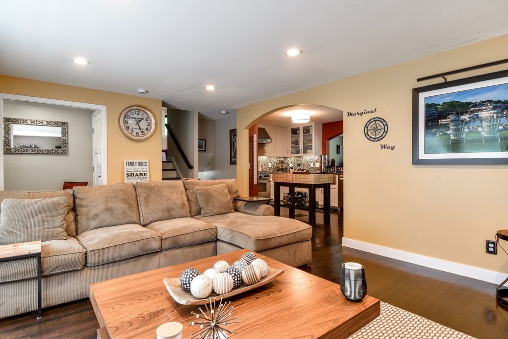 29 Little Tree Ln, Framingham, MA - More