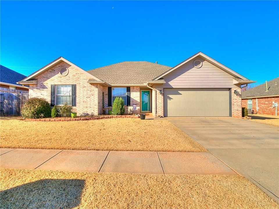 1st image of 3901 Tori Pl