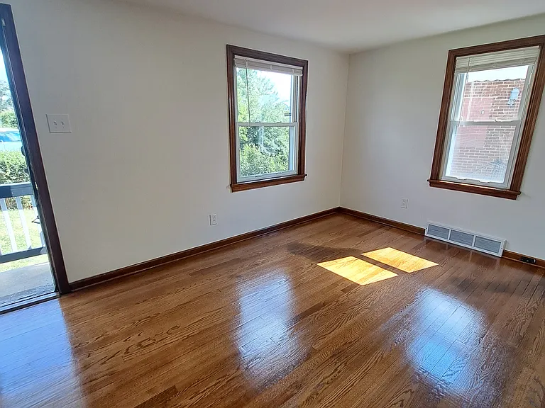2664 Sunset Dr — Photo 6
