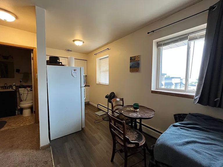 8420 W Greenfield Ave — Photo 5