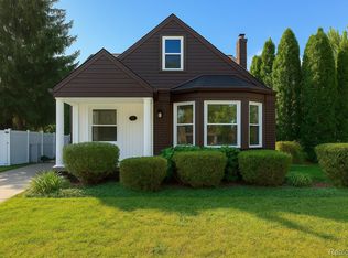 1591 Catalpa Dr, Berkley, MI