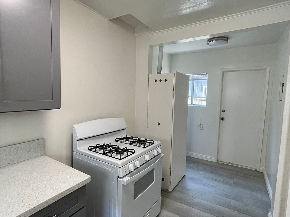 kitchen to back door