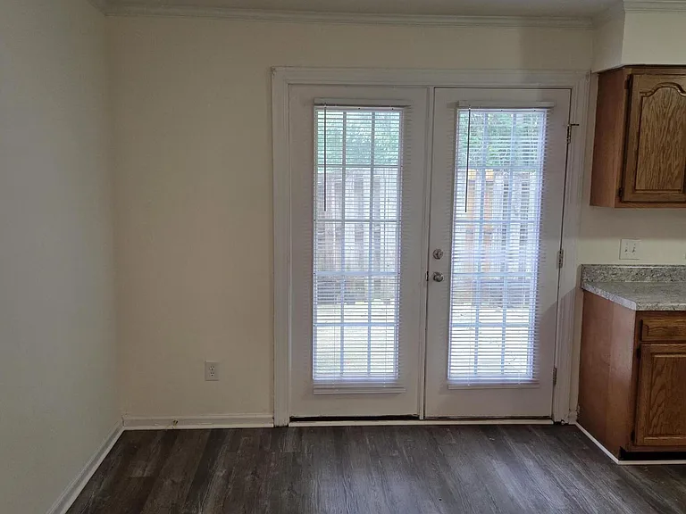2902 Cedar Creek Rd #A — Photo 3