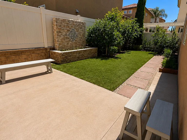 1338 Pyramid Peak St — Photo 3