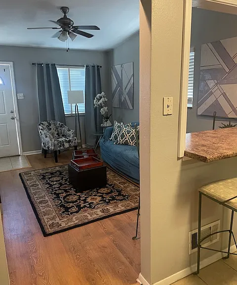 9356 Olive Blvd #C — Photo 6