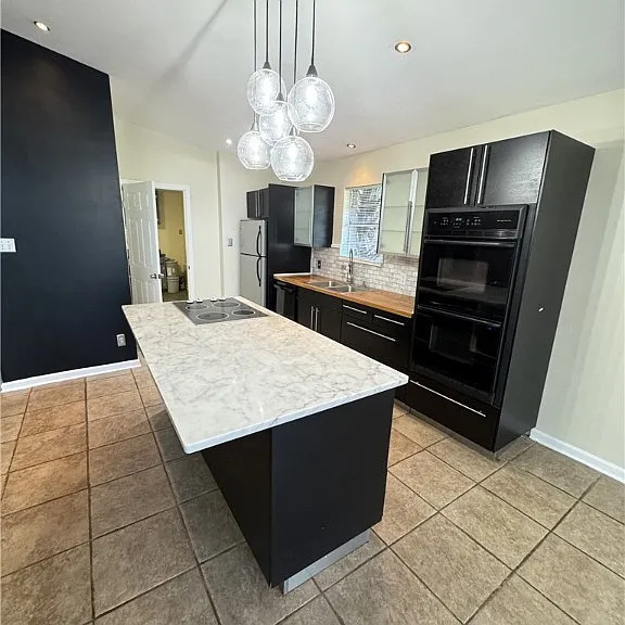 319 Windsor Rd — Photo 10
