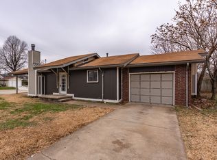 1011 N Hampton Ave, Springfield, MO 65802