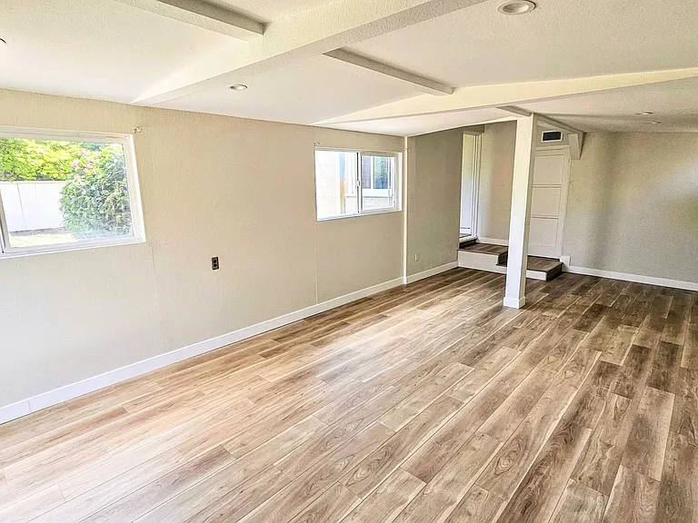 155 W Tudor St — Photo 8