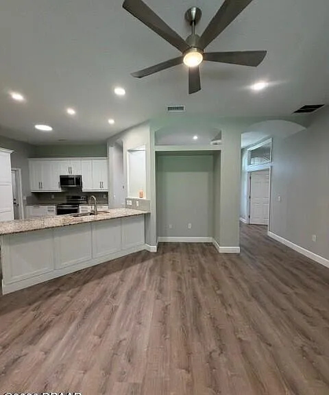 6807 Henno Ct — Photo 12