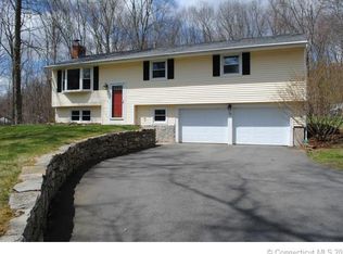 32 Stage Harbor Rd, Marlborough, CT 06447