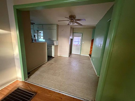 4th image of 1705 S Dille Ave