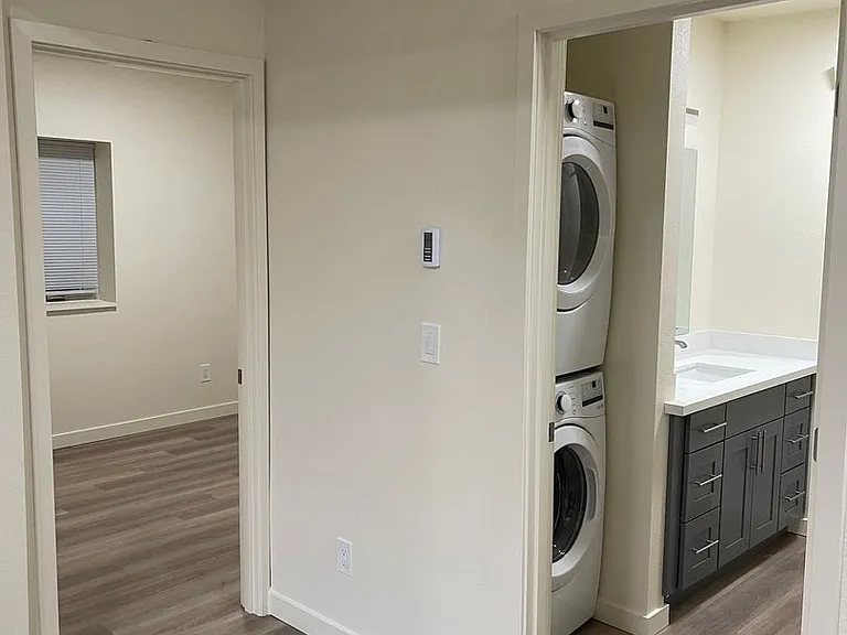 Minor Tower Apartments - Located in Eastlake — Photo 128