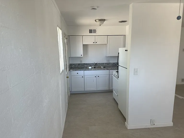 1234 N Dodge Blvd #DODGE — Photo 2