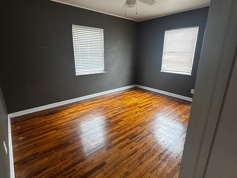 4212 S Van Buren St — Photo 5
