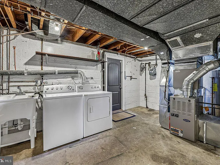 8109 Bainbridge Rd — Photo 21