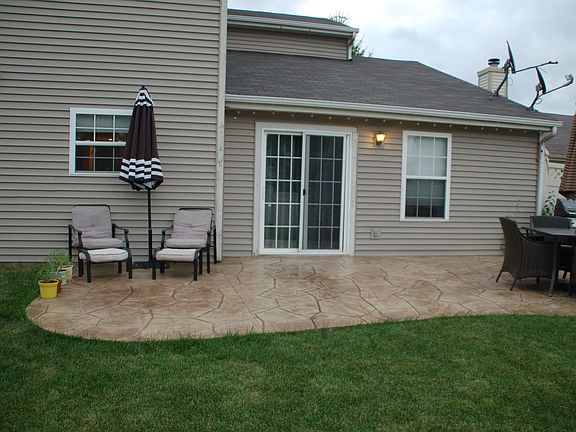 4th image of 7014 Harness Lakes Dr