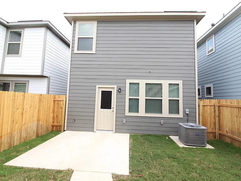 2028 Arendale Dr — Photo 25
