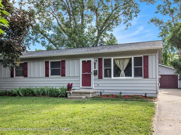 3107 Continental Dr, Lansing, MI 48911