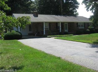 1040 Shepherd Grove Rd, Kernersville, NC 27284