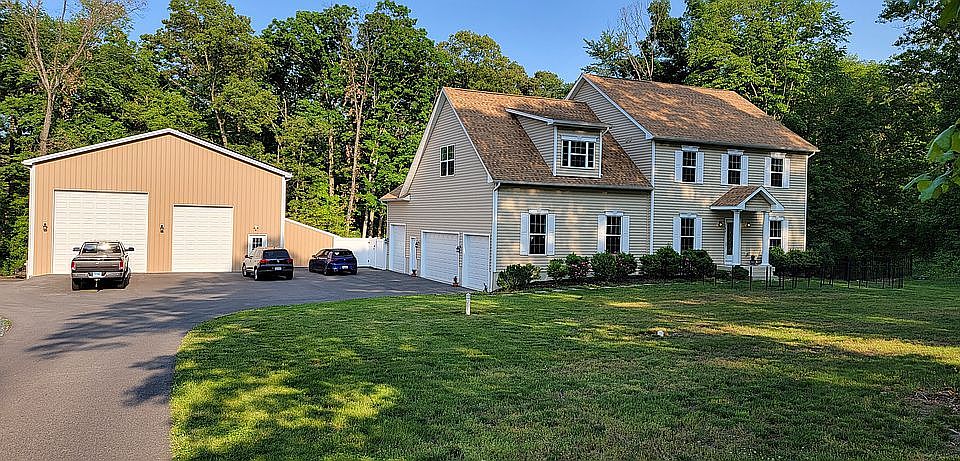 1st image of 786 Olivia Way