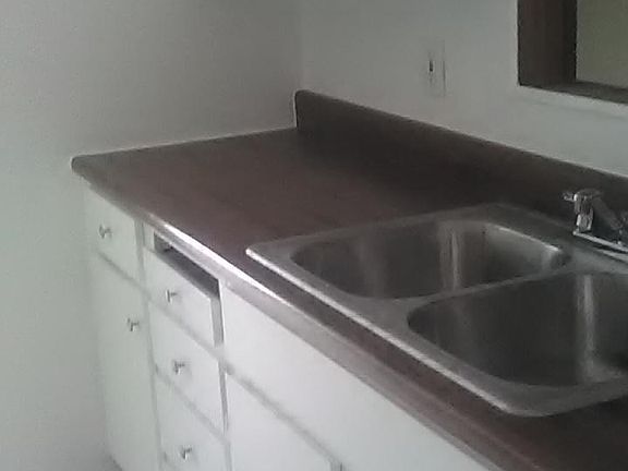 Kitchen Cabinet with Stainless sink