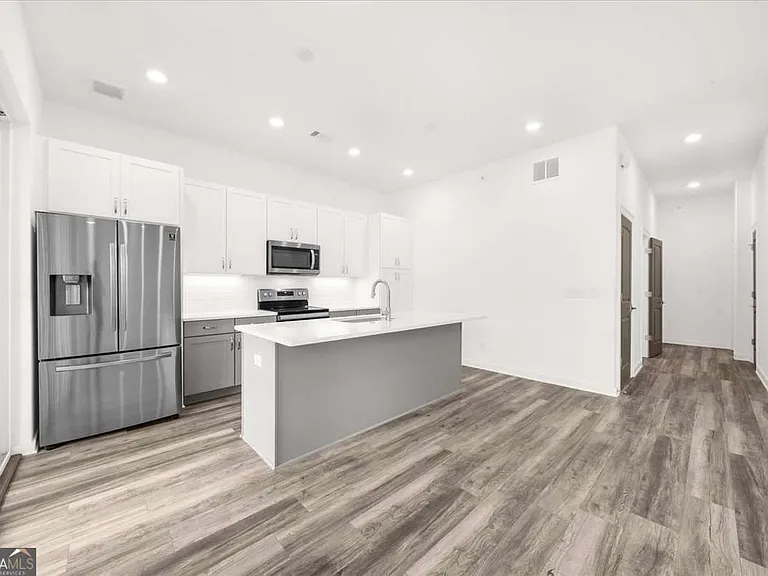 205 Devore Rd — Photo 17