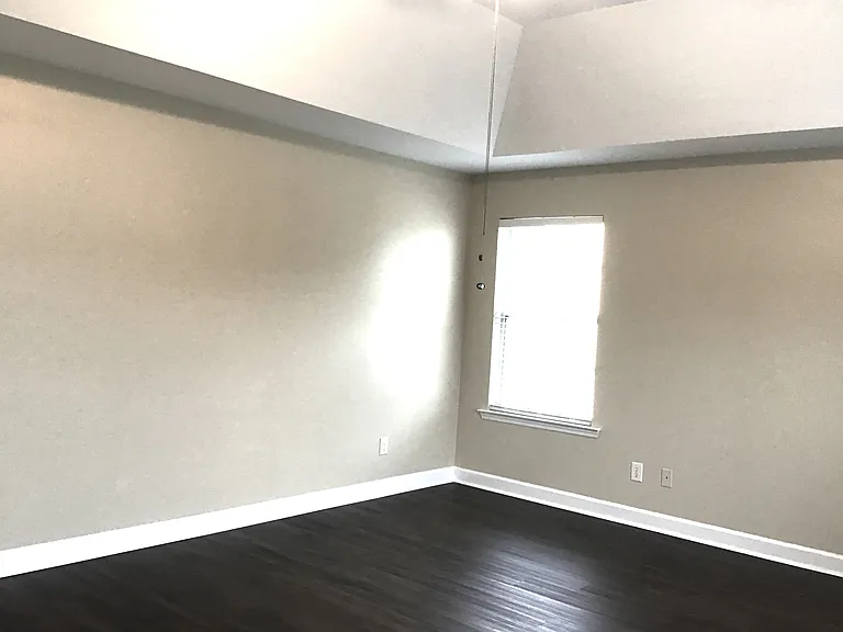 202 Curico Ln — Photo 14