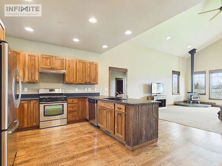 7125 Springhill Rd — Photo 6