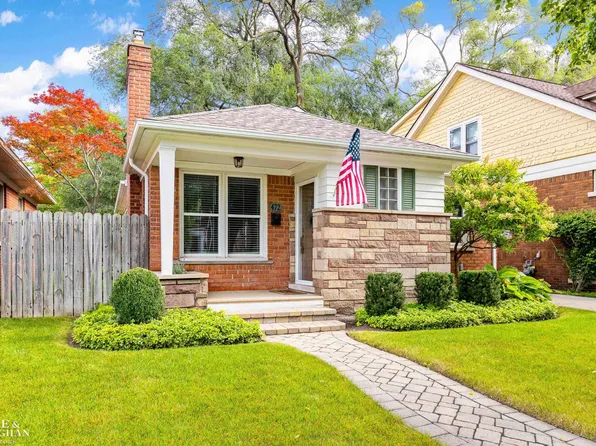 472 Manor St, Grosse Pointe Farms, MI 48236