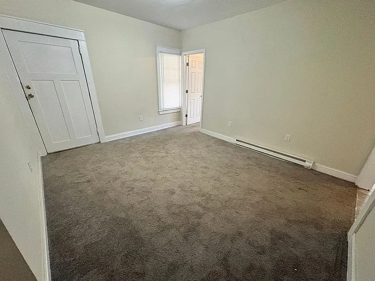 605 Hammond St — Photo 6