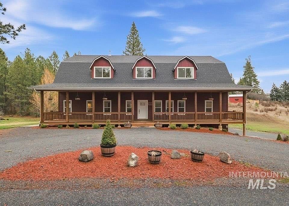 1st image of 300 Big Meadow Rd