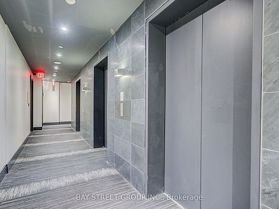 4th image of 290 Adelaide St W #1804