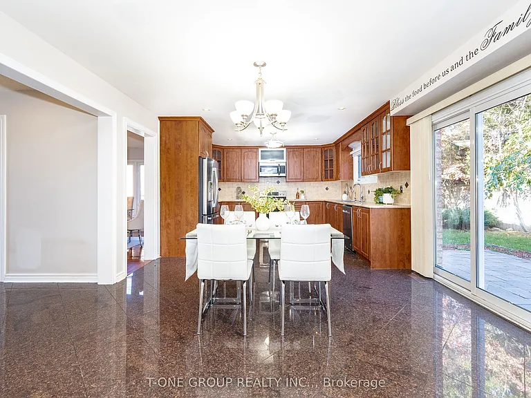 382 Elgin Mills Rd W — Photo 20