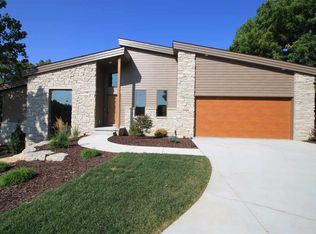 4426 Eastern Ave, Davenport, IA 52807