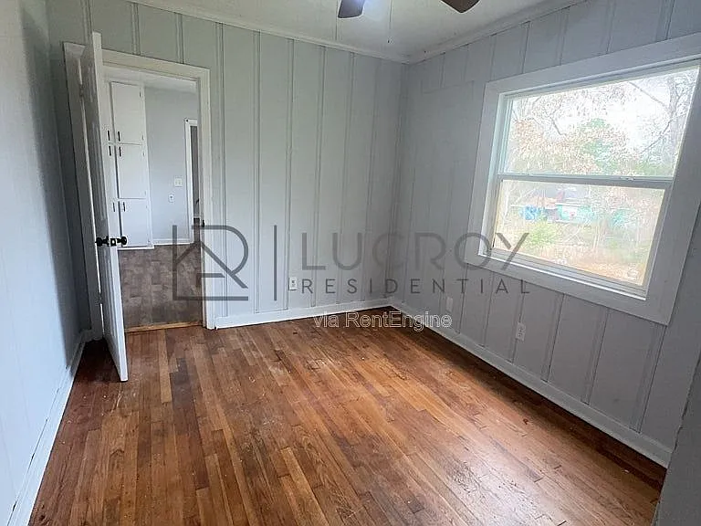 320 Lawrence Rd — Photo 6