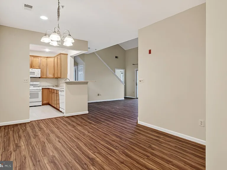 11314 Westbrook Mill Ln #302 — Photo 16