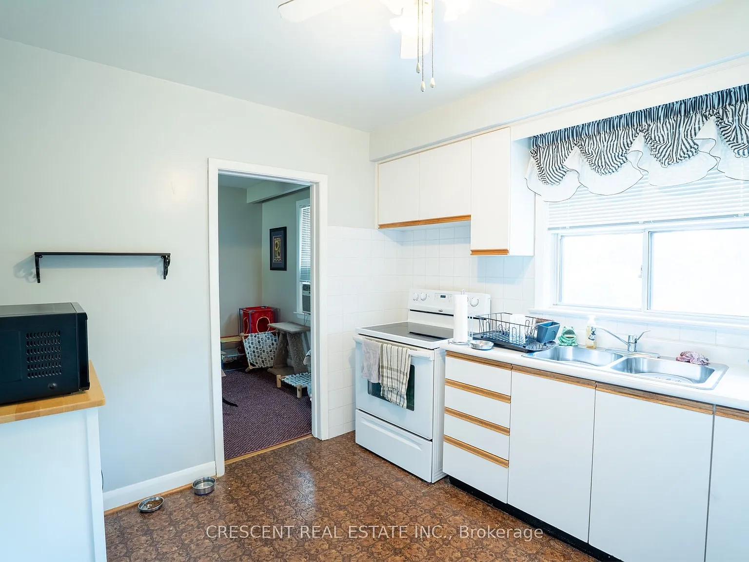 3 bed, $2,550 — Photo 4