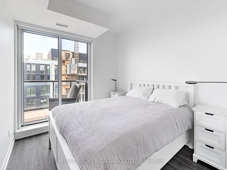 185 Alberta Ave #1207 — Photo 12
