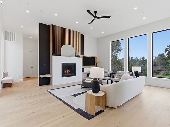 3rd image of 6233 SW Hamilton Way