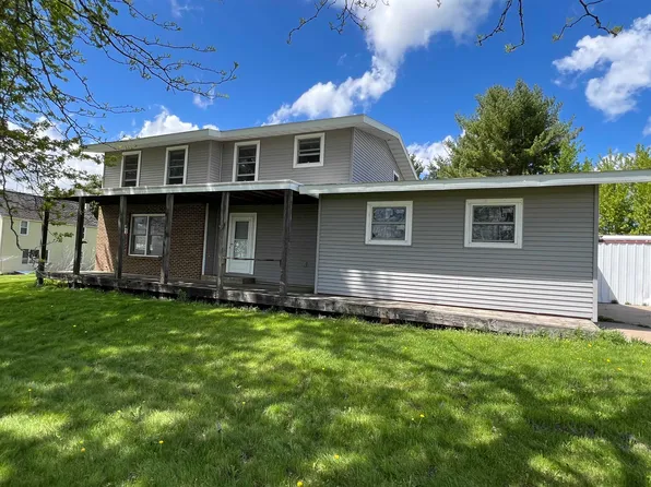 61890 County Rd N, Prairie Du Chien, WI 53821