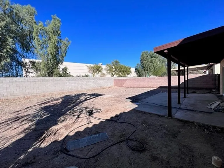 1621 Ash Ave — Photo 25