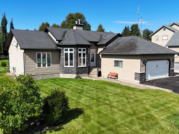 1706 SE 62nd St, Edson, AB T7E 1Z7