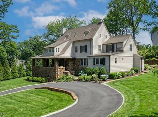 129 Watchung Ave, Chatham, NJ