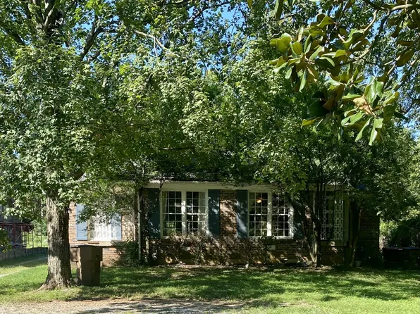 2122 Sharondale Dr, Nashville, TN 37215